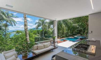 Casa 4 Suítes, Piscina, Vista Para o Mar -  Praia do Estaleiro/BC