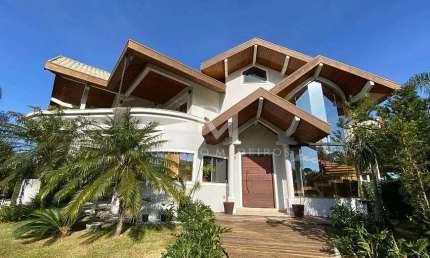 Casa 4 Suítes, Piscina - Campeche, Florianópolis - SC
