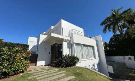 Casa 6 Dormitórios (4 Suítes), Piscina - Jurerê Internacional - Florianópolis/SC