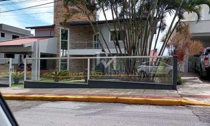 Casa 4 Dormitórios (2 Suítes), Piscina - Bosque das Mansões, São José-SC