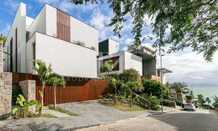 Casa com vista para o mar à venda no Cacupé, Florianópolis