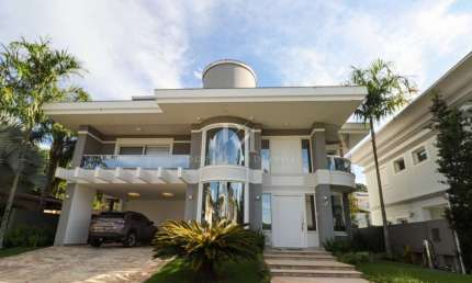 Casa 4 Dormitórios (2 Suítes) João Paulo - Florianópolis/SC
