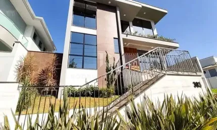 Casa 4 Dormitórios (3 Suítes) - Pedra Branca, Palhoça / SC