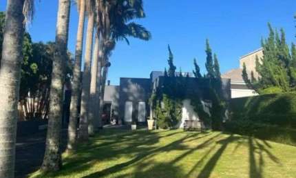 Casa com 3 dormitórios e piscina à venda no Bosque das Mansões, São José