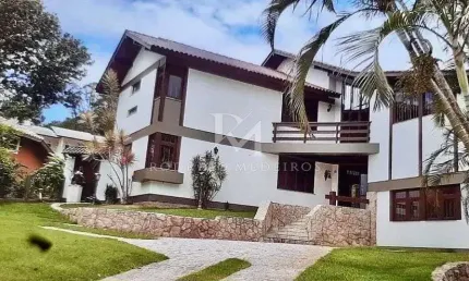 Casa com 4 dormitórios à venda no Cacupé, Florianópolis