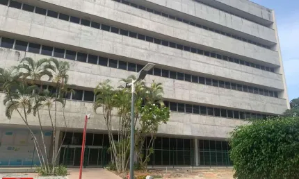 Prédio para Locação em Salvador, Pituba, 15 banheiros
