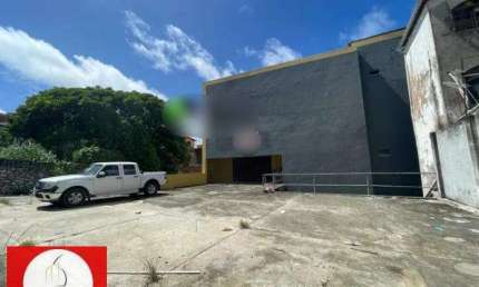 Prédio para Venda em Salvador, Boca do Rio, 30 vagas