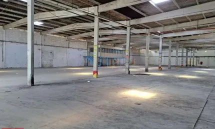 Galpão para Locação em Salvador, Águas Claras, 1 banheiro, 1 vaga