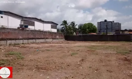 Terreno para Locação em Lauro de Freitas, Pitangueiras, 1 dormitório, 1 banheiro, 3 vagas