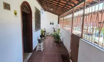 Casa para Venda em Lauro de Freitas, Portão, 3 dormitórios, 1 suíte, 2 banheiros, 3 vagas
