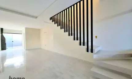 Sobrado Geminado à Venda no Costa e Silva - 2 Suítes e Localização Estratégica - R$ 610.000,00
