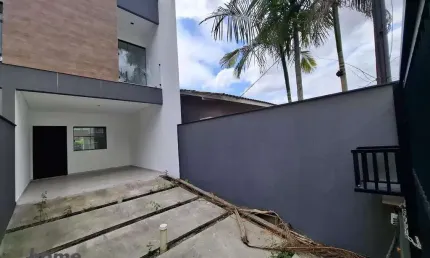SOBRADO GEMINADO PARA VENDA NO IRIRIU COM 1 SUÍTE + 2 QUARTOS POR 519.000,00