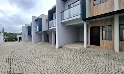 Sobrado Geminado Novo com 2 Quartos, Sendo 1 Suíte, à Venda no Bairro Santa Catarina por R$ 344.000,00