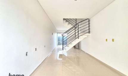 Sobrado Geminado à venda, 2 quartos, 2 suítes, 1 vaga, Petrópolis - Joinville/SC