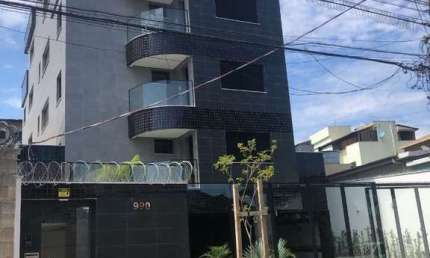 Apartamento - 3 qt. - 01 suíte - 02 vg -  No Coração do Itapoã
