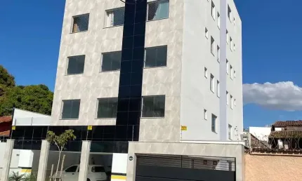 Apartamento com 3 qts - 01 suíte - elevador - R$ 375K