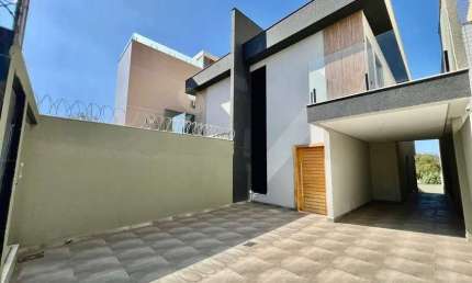 Casa 250m² construído - 03qt - 03 suítes ( varanda) - 03 vg. - $1.3Mi