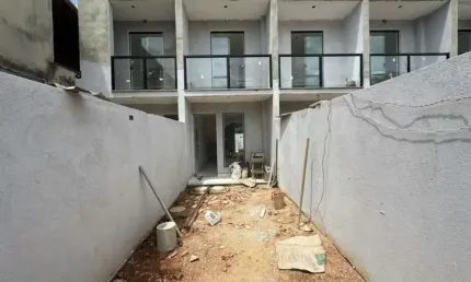 Casa a venda Bairro São João Batista - 2 quartos com varanda - 2 vaga