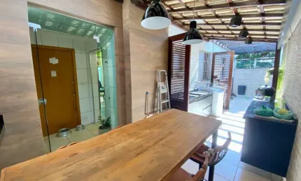 Áŕea Privativa - 178m² - 03 qts. - 01 suíte - 02 vgs. -$ 695K
