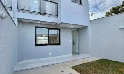 Casa com 3 quartos à venda na Rua Professor Massanielo Santos, .100, Planalto, Belo Horizonte