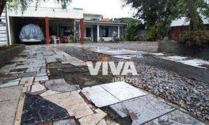 Casa com 3 dormitórios à venda, 250 m² por R$ 2.900.000,00 - Praia dos Amores - Balneário Camboriú/SC