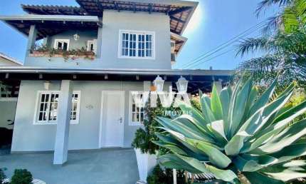 Casa com 6 dormitórios à venda, 376 m² por R$ 5.500.000,00 - Praia dos Amores - Balneário Camboriú/SC