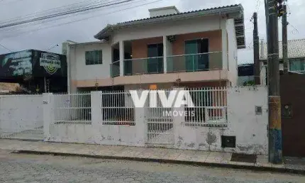 Casa com 4 dormitórios à venda, 370 m²  - Centro - Navegantes/SC