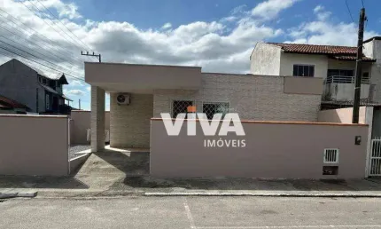 Casa com 2 dormitórios à venda, 55 m² por R$ 400.000,00 - Santa Regina - Itajaí/SC
