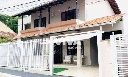 Casa com 3 dormitórios para alugar, 330 m² por R$ 16.176,00/mês - Cabeçudas - Itajaí/SC