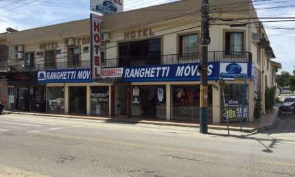 Hotel com 24 dormitórios à venda, 1300 m² por R$ 3.500.000,00 - São Domingos - Navegantes/SC
