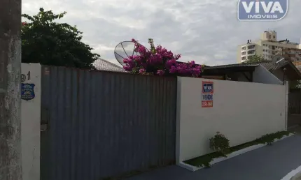 Casa com 2 dormitórios à venda por R$ 960.000,00 - São João - Itajaí/SC