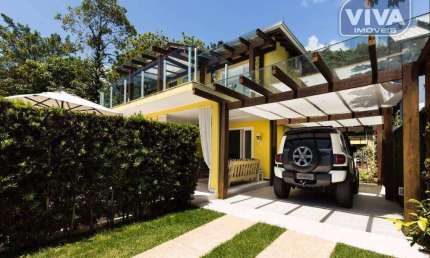 Casa com 3 dormitórios à venda, 350 m² por R$ 3.000.000,00 - Praia das Taquaras - Balneário Camboriú/SC