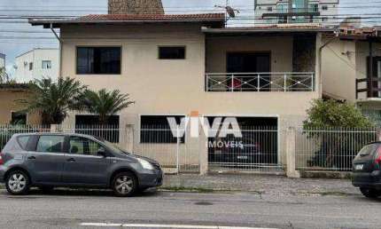 Sobrado com 4 dormitórios à venda, 238 m² por R$ 1.400.000,00 - Vila Operária - Itajaí/SC