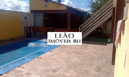 Casa com 4 quartos à venda na Rua do Divino, 455, São Benedito, Santa Luzia, 460 m2 por R$ 890.000