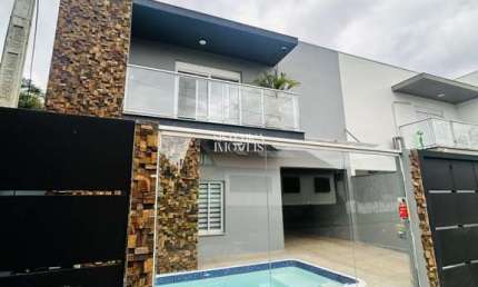 Sobrado 2 dormitórios no Bairro São José em Canoas com piscina!