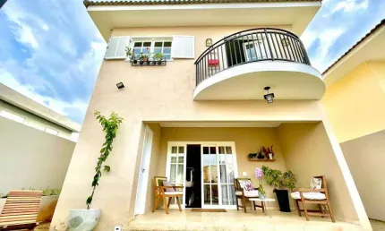 Casa em Condomínio para Venda em Cotia, Pitas/Cotia, 3 dormitórios, 1 suíte, 4 banheiros, 3 vagas