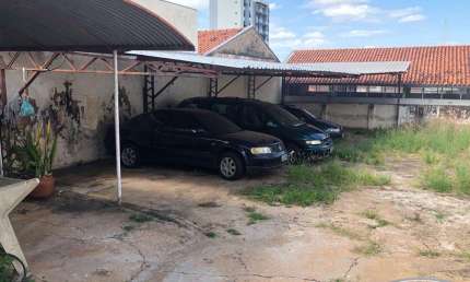 Terreno à venda na Avenida Pedro de Toledo, Palmital, Marília por R$ 800.000
