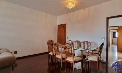 Apartamento com 3 quartos à venda na Avenida Rio Branco, Centro, Marília, 140 m2 por R$ 600.000