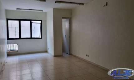 Barracão / Galpão / Depósito à venda na Rua Paes Leme, Centro, Marília por R$ 160.000