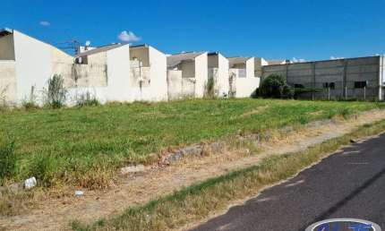 Terreno à venda na Avenida Maria Fernandes Cavallari, Jardim Cavallari, Marília por R$ 1.019.700