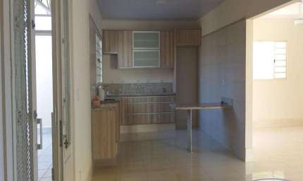 Casa com 3 quartos à venda na Rua Bonfim, Alto Cafezal, Marília, 194 m2 por R$ 550.000