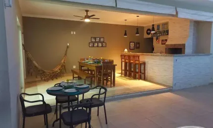 Casa com 3 quartos à venda na Rua Santa Helena, Jardim Alvorada, Marília, 305 m2 por R$ 1.800.000