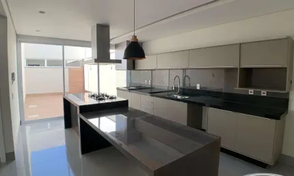 Casa em condomínio fechado com 3 quartos à venda no Parque das Esmeraldas, Marília , 200 m2 por R$ 1.590.000