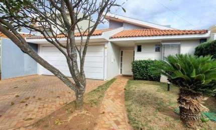 Casa em condomínio fechado com 3 quartos à venda na Rua Sublimes Macorim Tosin, Parque das Esmeraldas, Marília, 248 m2 por R$ 1.200.000