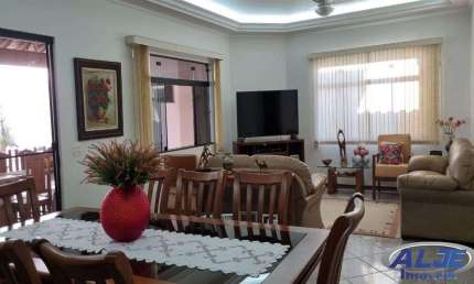 Casa com 4 quartos à venda na Rua Paulo da Cunha Mattos, Jardim Tropical, Marília, 320 m2 por R$ 1.400.000