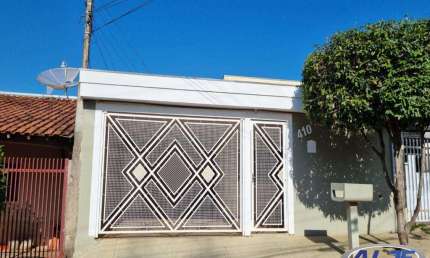 Casa com 3 quartos à venda na Rua Francisco Morilhas, Núcleo Habitacional Doutor Aniz Badra, Marília por R$ 290.000