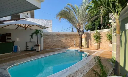 Casa com 3 quartos à venda na Rua Francisco José Capelini, Jardim Aeroporto, Marília, 346 m2 por R$ 990.000