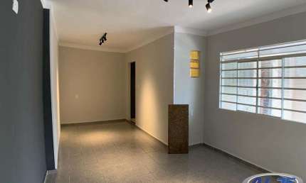 Casa com 1 quarto à venda na Rua Tupis, Jardim Aeroporto, Marília, 128 m2 por R$ 370.000