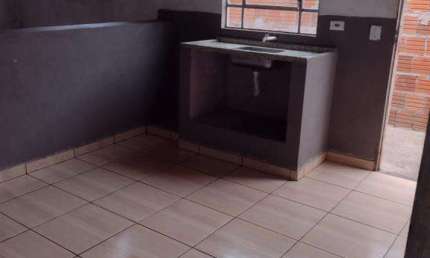 Casa à venda na Rua Antônia Maria Paleari Varjão, Jardim Edisom da Silva Lima, Marília por R$ 120.000
