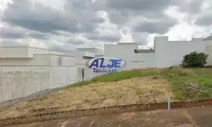 Terreno à venda na Rua Lázaro da Cruz, Jardim Florença, Marília por R$ 190.000